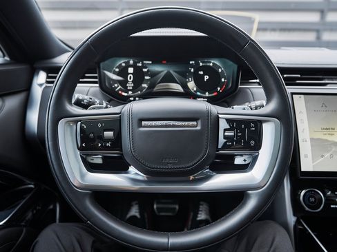 Used 2023 Land Rover Range Rover Long Wheelbase SE image 56