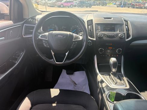Used 2018 Ford Edge SEL FWD image 8