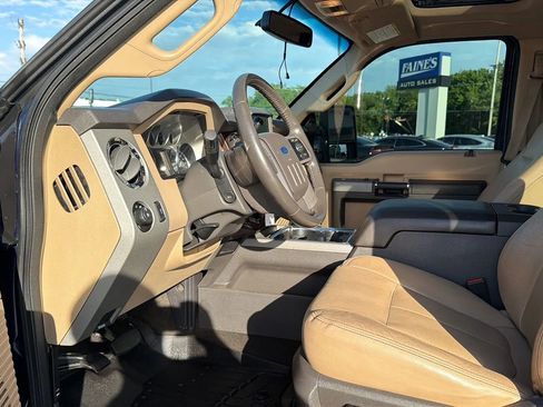 Used 2015 Ford F250 Lariat w/ Lariat Ultimate Package AWD/4WD image 89