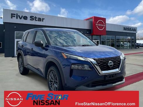 Used 2023 Nissan Rogue S FWD image 1