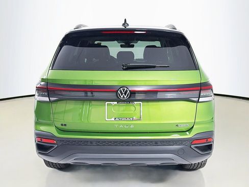 New 2026 Volkswagen Taos SE image 32