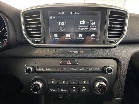 Used 2020 Kia Sportage LX AWD/4WD image 6