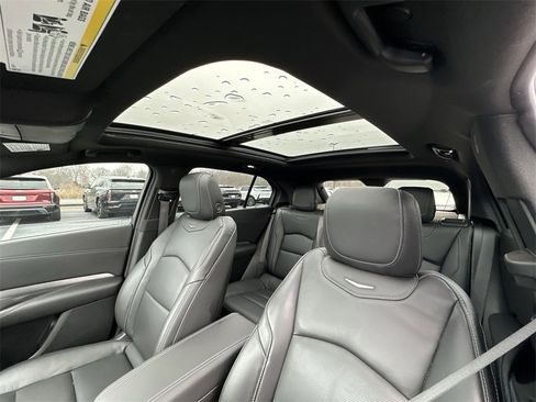 Used 2024 Cadillac XT4 Premium Luxury w/ Technology Package image 21