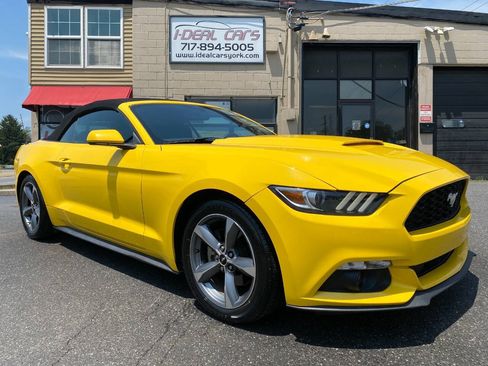 Used 2015 Ford Mustang Convertible w/ Equipment Group 051A RWD image 9
