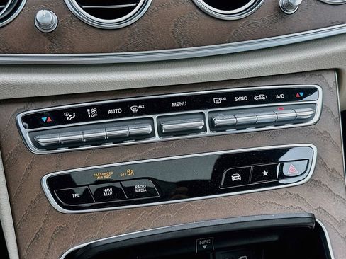 Used 2022 Mercedes-Benz E 350 Sedan image 16
