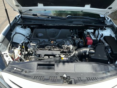 Used 2020 Toyota Camry SE FWD image 21
