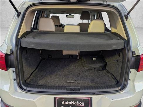 Used 2017 Volkswagen Tiguan S image 6