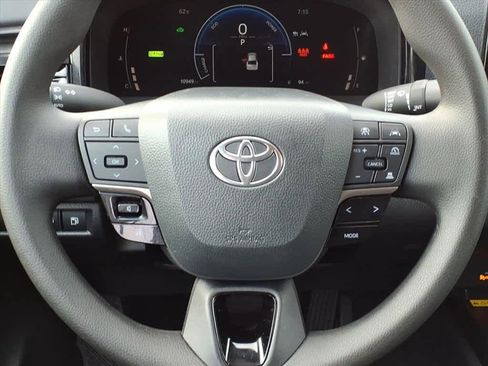Used 2026 Toyota Camry LE image 16