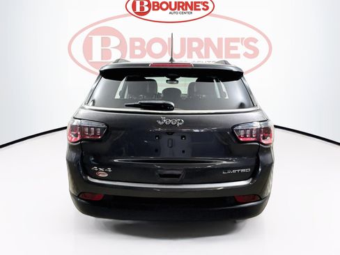 Used 2019 Jeep Compass Limited AWD/4WD image 10