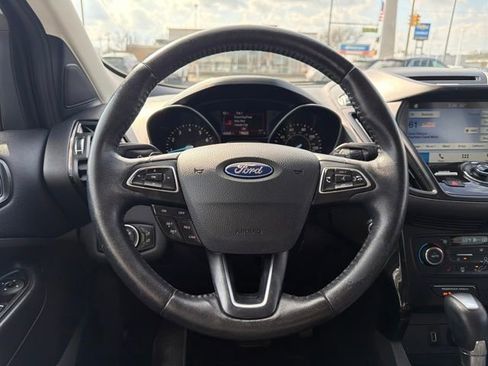 Used 2017 Ford Escape Titanium image 16