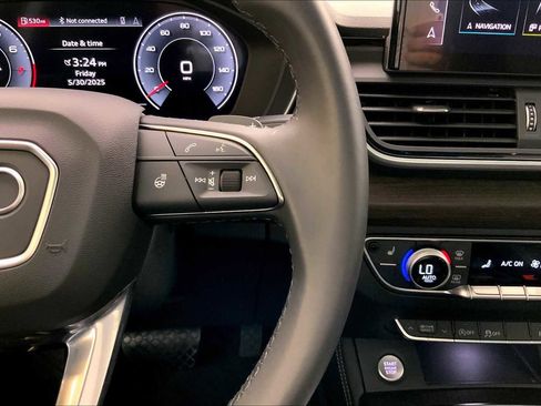 Used 2025 Audi Q5 2.0T Premium Plus w/ Premium Plus Package image 24