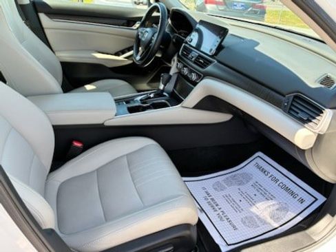 Used 2021 Honda Accord EX-L image 8