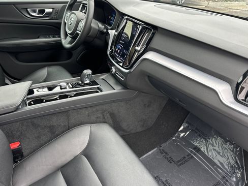 Certified 2025 Volvo S60 B5 Core FWD image 17