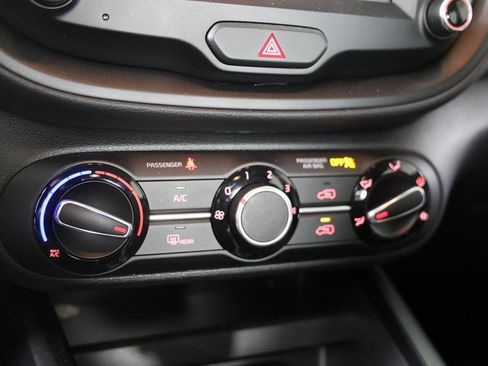 Used 2021 Kia Soul X-Line image 9