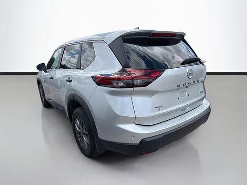 Used 2024 Nissan Rogue S AWD/4WD image 6