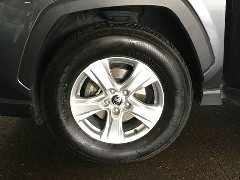 Used 2020 Toyota RAV4 XLE w/ Convenience Package AWD/4WD image 37