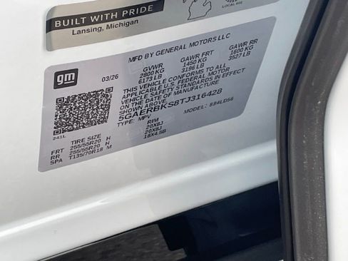 New 2026 Buick Enclave Sport Touring w/ Power Package FWD image 32