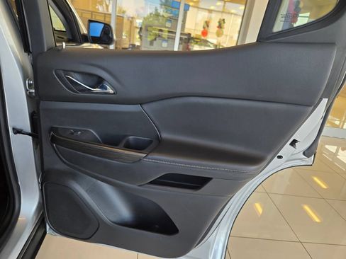 Used 2019 GMC Acadia SLT w/ LPO, Floor Liner Package FWD image 28