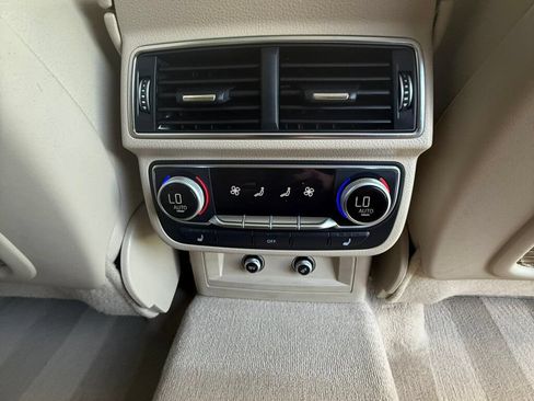 Used 2018 Audi Q7 3.0T Prestige AWD/4WD image 44