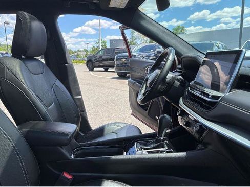 Used 2022 Jeep Compass High Altitude AWD/4WD image 16