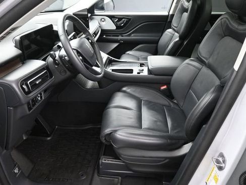 Certified 2025 Lincoln Aviator Reserve w/ Equipment Group 201A AWD/4WD image 10