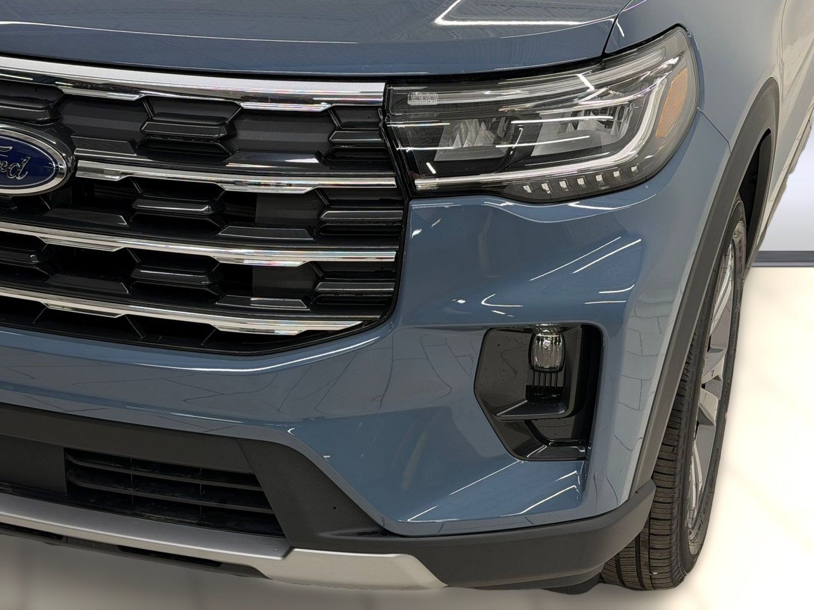 New 2026 Ford Explorer Active w/ Active Comfort Package AWD/4WD image 9
