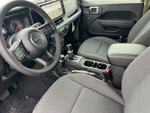 New 2026 Jeep Gladiator Sport AWD/4WD image 6