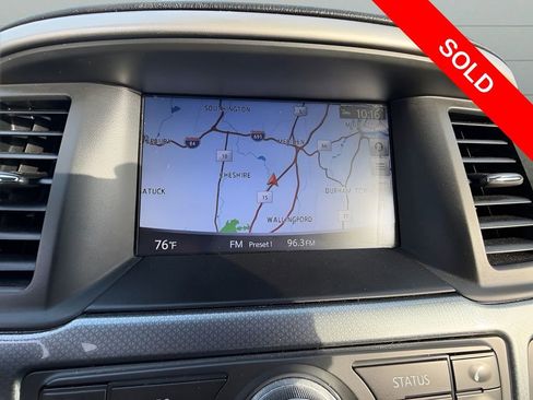 Used 2019 Nissan Pathfinder SL image 21