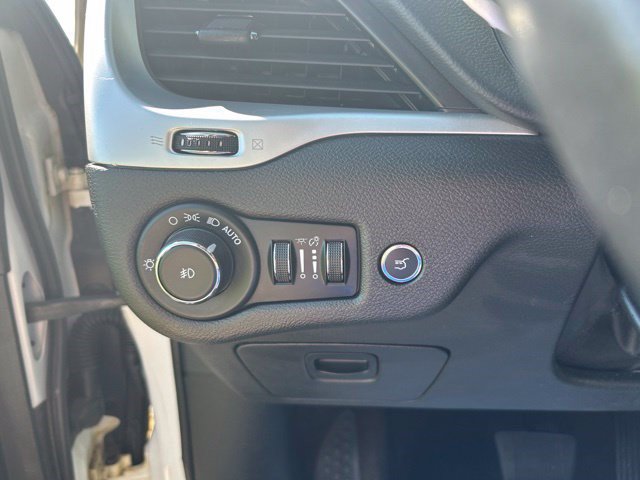 Used 2018 Jeep Cherokee Trailhawk w/ Comfort & Convenience Group AWD/4WD image 19