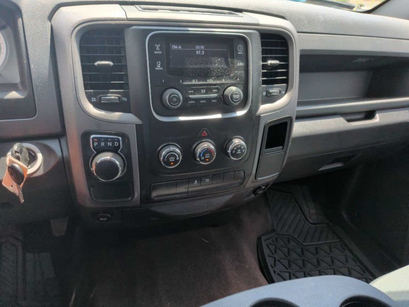 Used 2014 RAM 1500 Express RWD image 23