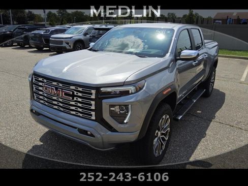 Used 2026 GMC Canyon Denali AWD/4WD image 1