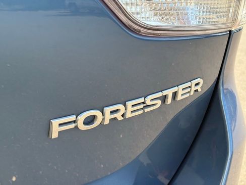 Used 2019 Subaru Forester Premium image 6