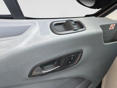 Used 2019 Ford Transit 250 148 High Roof RWD image 14