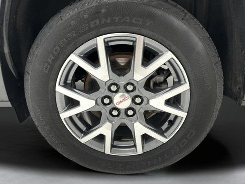 Used 2023 GMC Acadia SLT w/ Preferred Package AWD/4WD image 8