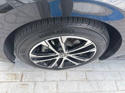 Used 2024 Volkswagen Jetta Sport FWD image 4