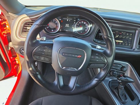 Used 2022 Dodge Challenger GT image 19