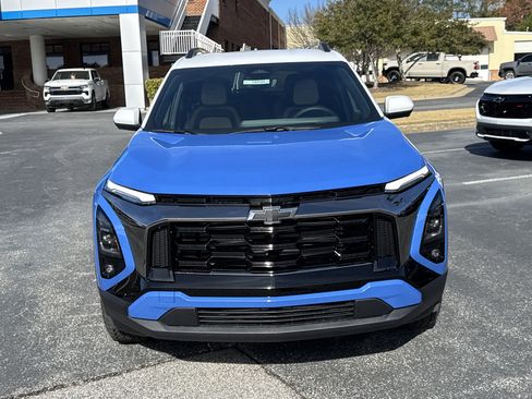 New 2026 Chevrolet Equinox ACTIV w/ Convenience Package III image 2