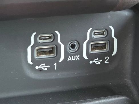 Used 2021 RAM 1500 Big Horn AWD/4WD image 12