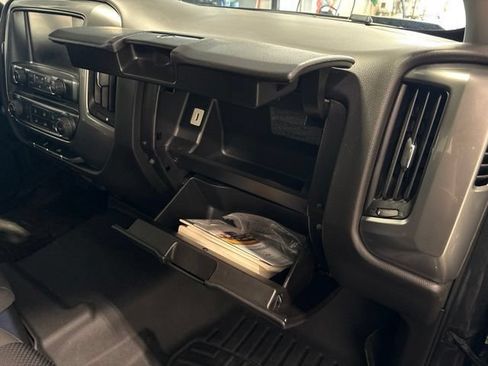 Used 2018 Chevrolet Silverado 1500 LT AWD/4WD image 43