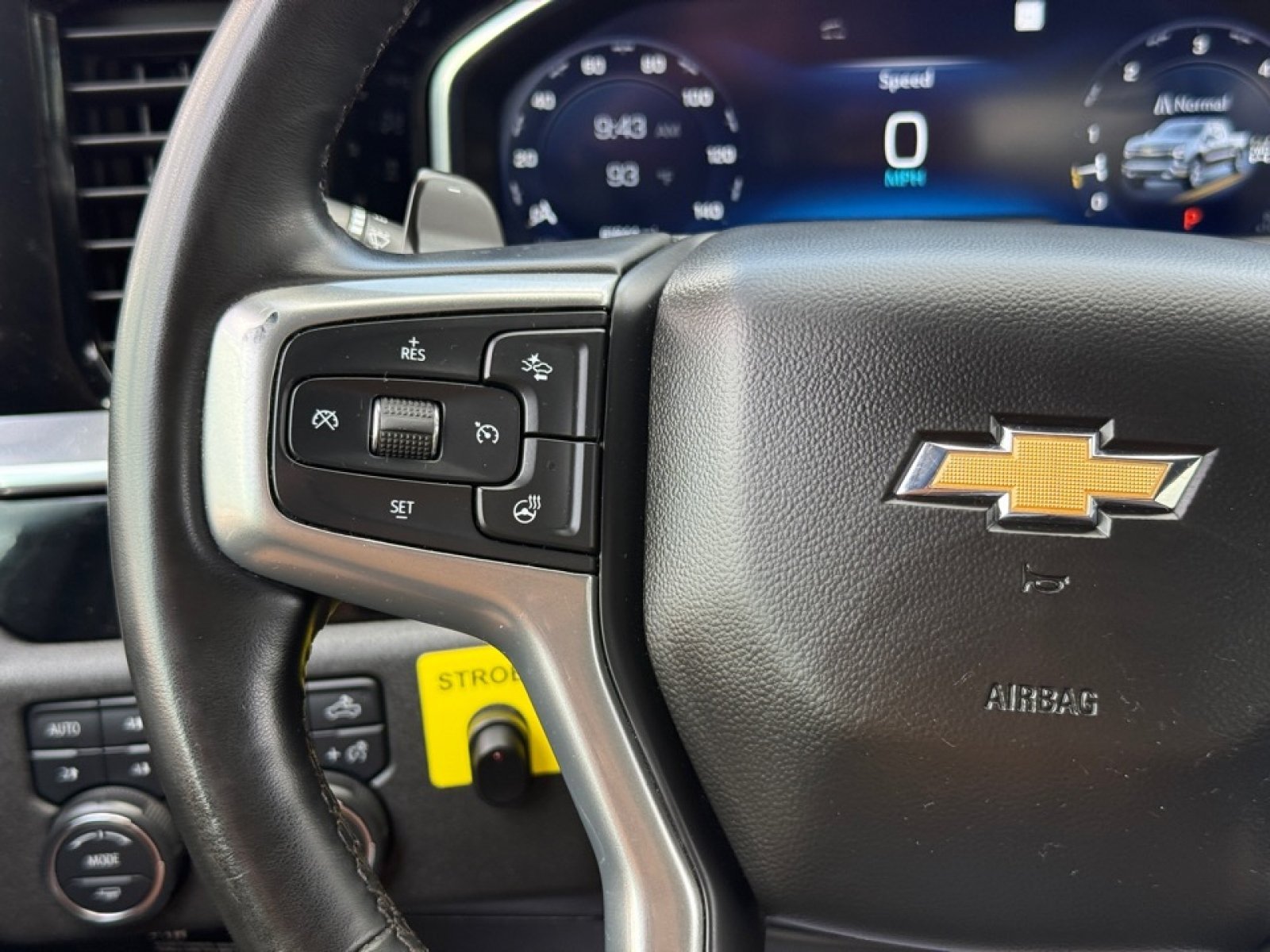 Used 2023 Chevrolet Silverado 1500 LTZ w/ LTZ Convenience Package II AWD/4WD image 20