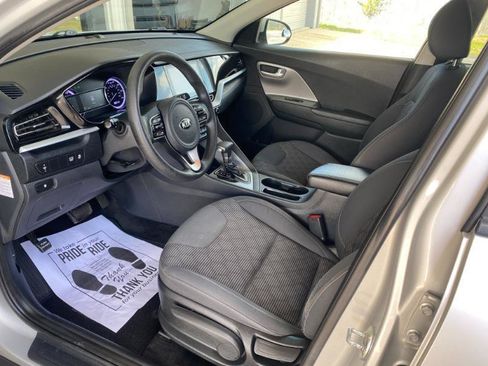 Used 2021 Kia Niro LX image 13