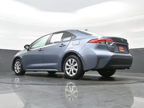 Used 2024 Toyota Corolla LE FWD image 28