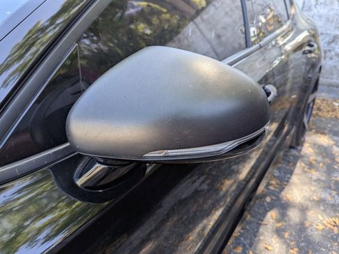 Used 2018 Kia Stinger GT1 image 4