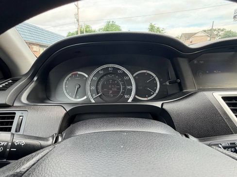 Used 2014 Honda Accord EX image 9