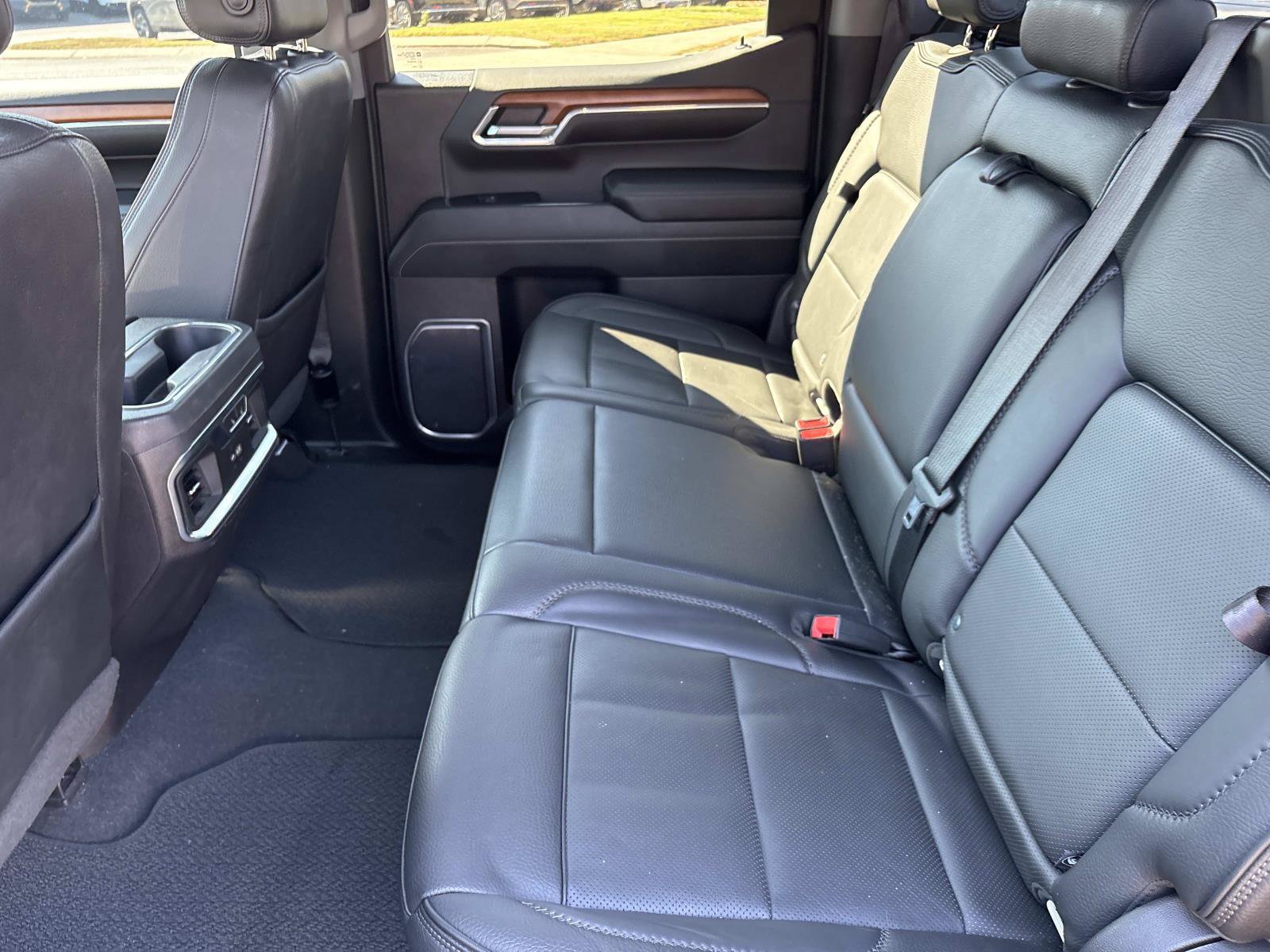 Used 2022 GMC Sierra 1500 Denali w/ Technology Package AWD/4WD image 32