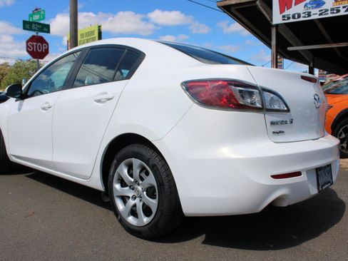 Used 2013 MAZDA MAZDA3 i Sport FWD image 5