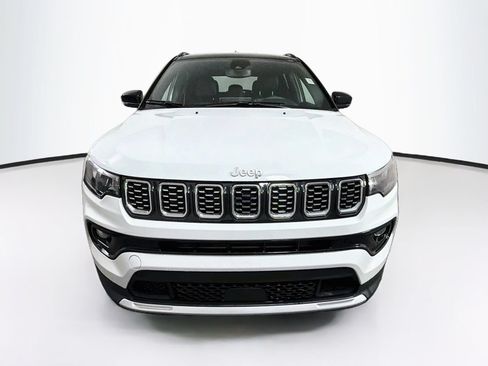 Used 2025 Jeep Compass Limited AWD/4WD image 2