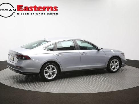 Used 2023 Honda Accord LX image 40