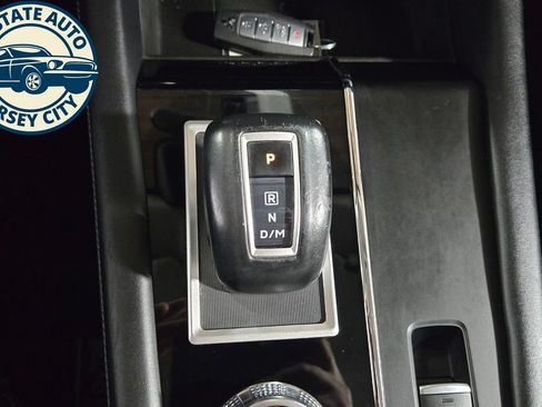 Used 2022 Mitsubishi Outlander SE AWD/4WD image 16