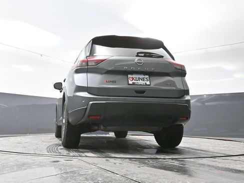 Used 2024 Nissan Rogue S image 55